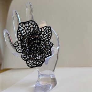 Elegant Black Lace Flower Ring